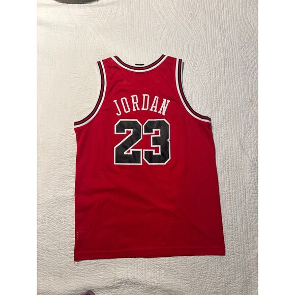 Vintage 90s Micheal Jordan jersey - Picture 2 of 8